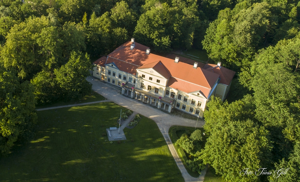 20220703. Vana-Vigala küla ja mõis. DJI_0200-1. .jpg