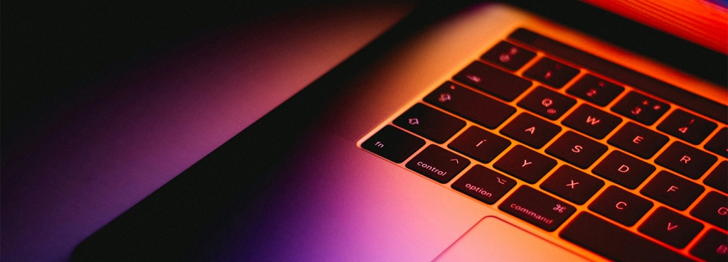 Laptop. andras-vas-Bd7gNnWJBkU-unsplash. Päis._0.jpg
