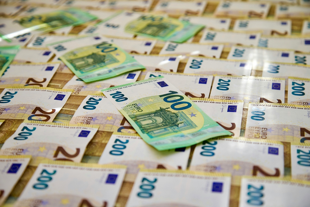 Eurod. Photo by Stock Birken on Unsplash._0.jpg