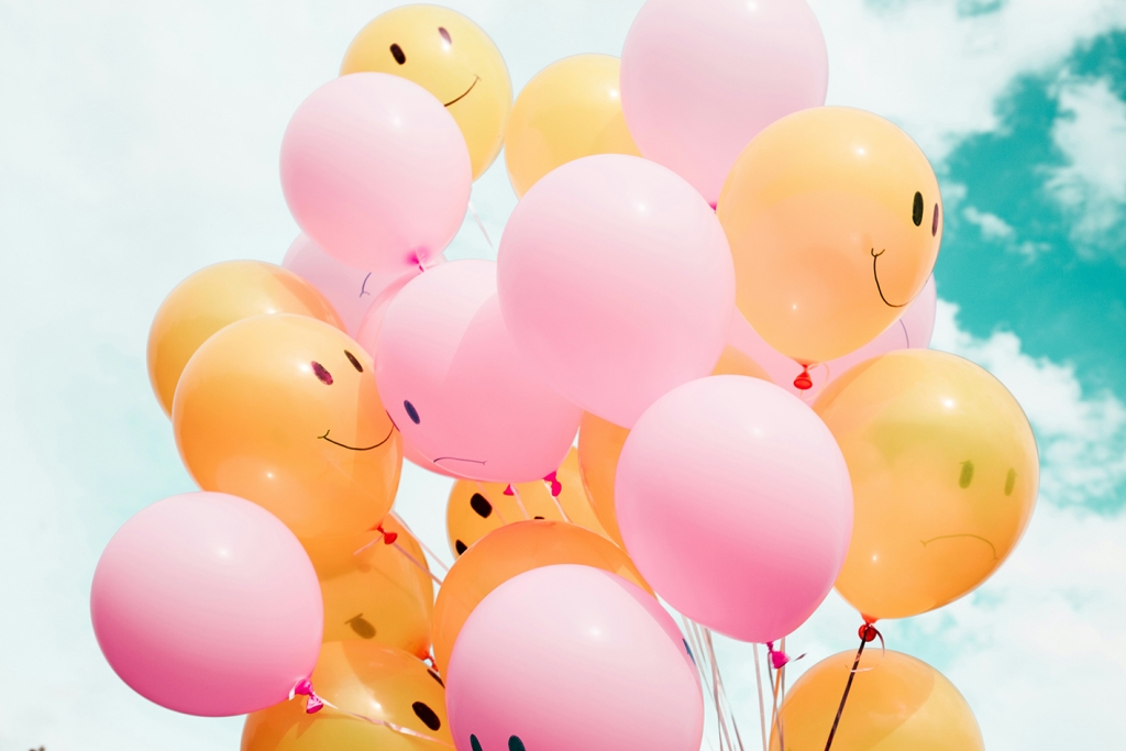 Õhupallid. Photo by Madison Oren on Unsplash._0.jpg