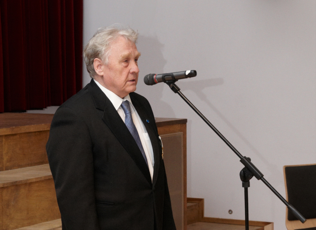 Arvo Valton